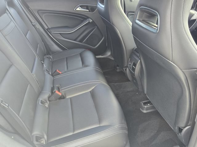 Used 2018 Mercedes-Benz CLA 250 image 16
