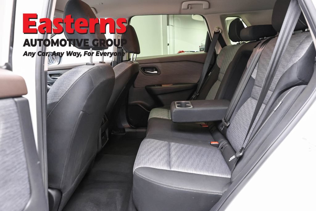 Used 2023 Nissan Rogue SV AWD/4WD image 22