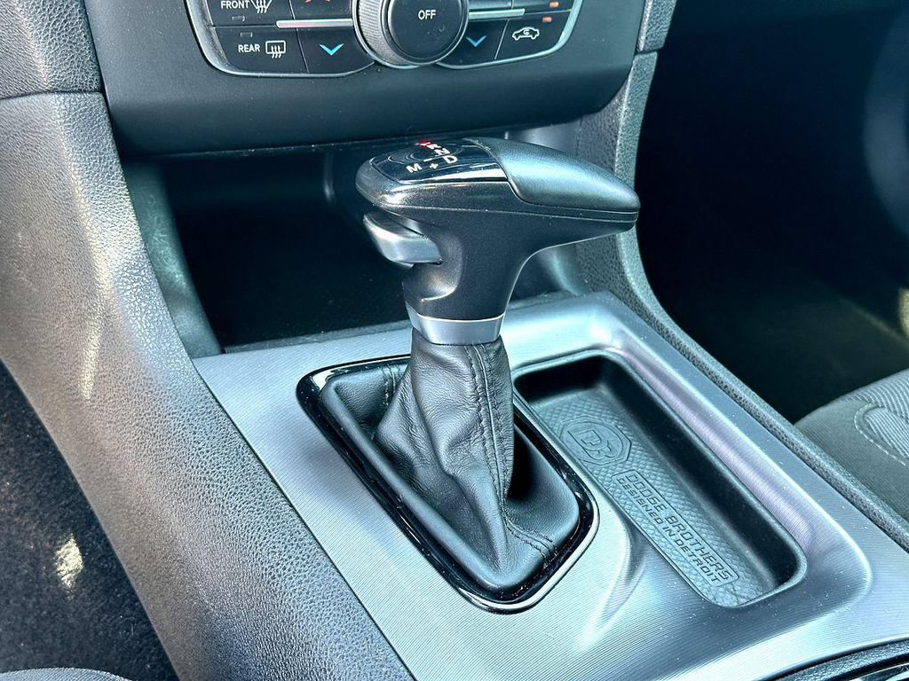 Used 2019 Dodge Charger SXT w/ Plus Group RWD image 19