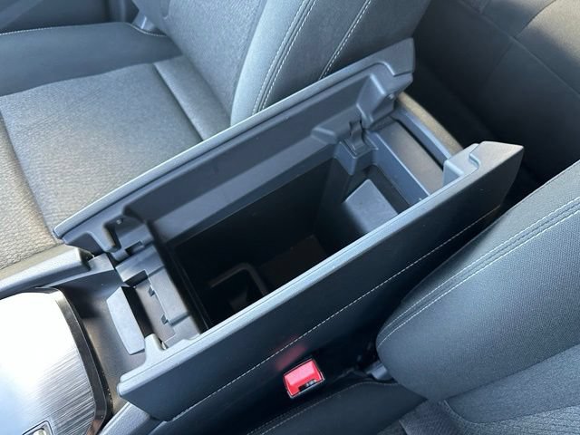 Used 2025 Nissan Rogue SV FWD image 19