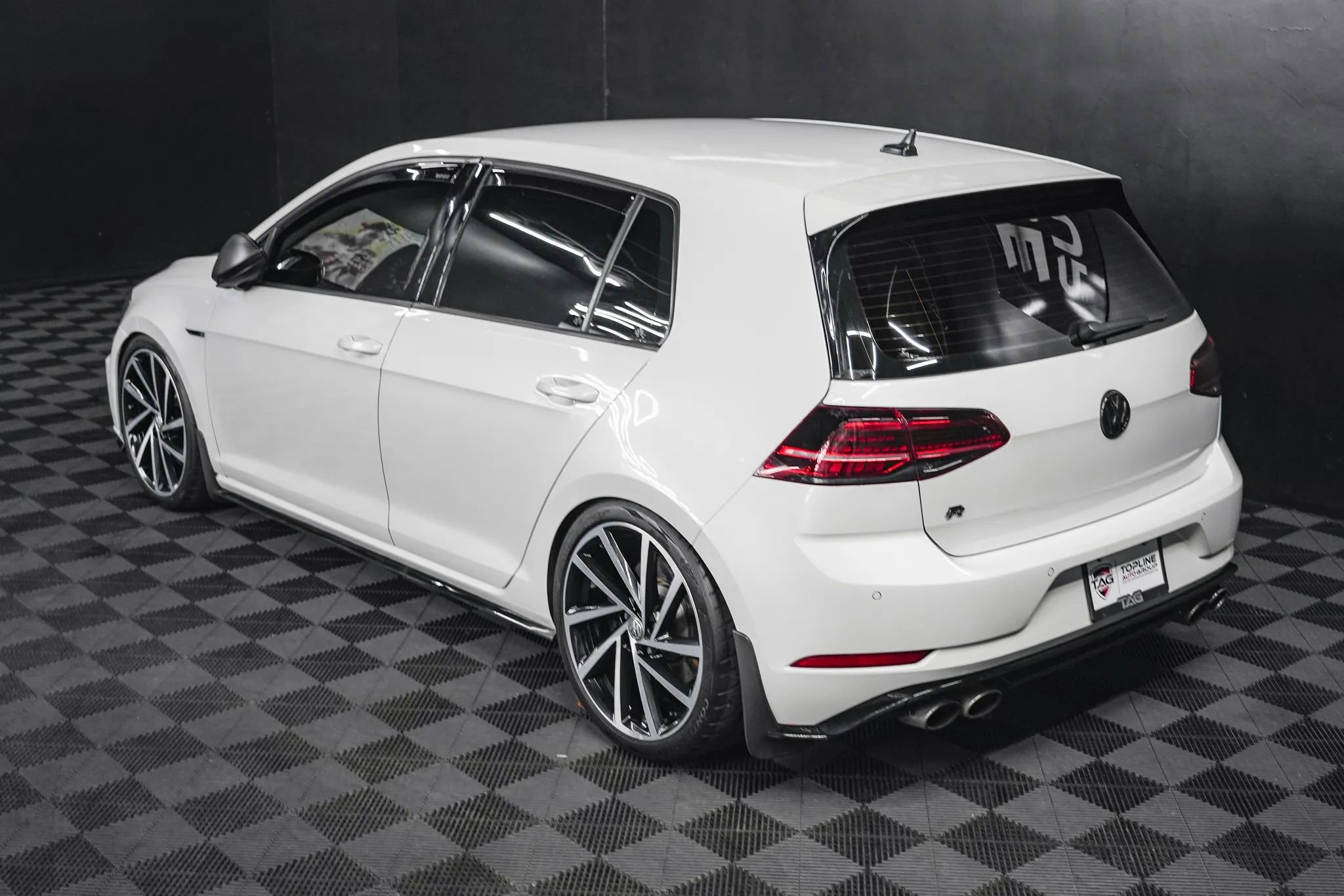 Used 2019 Volkswagen Golf 4-Door image 33