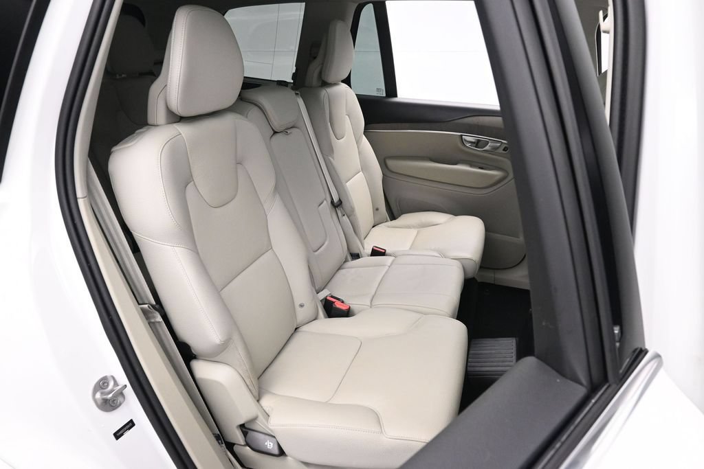 Used 2024 Volvo XC90 T8 Plus AWD/4WD image 19