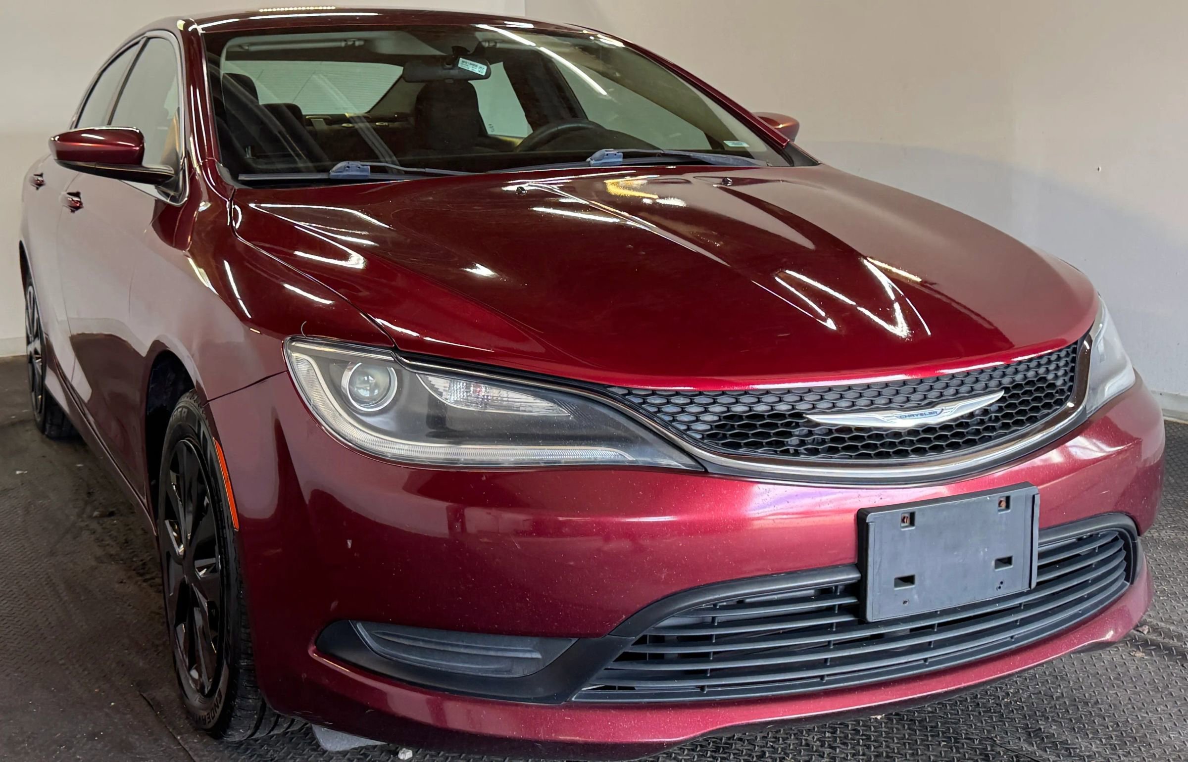 Used 2016 Chrysler 200 LX FWD image 4