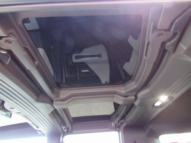 New 2026 GMC Hummer EV SUV image 29