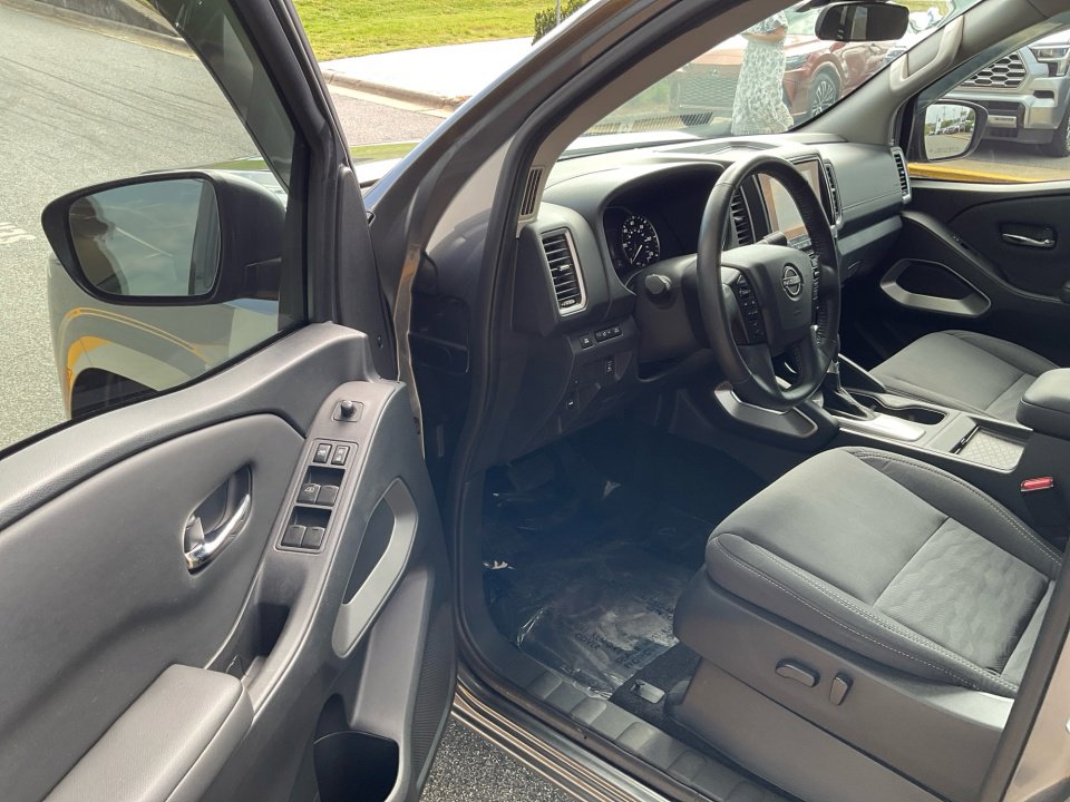 Used 2023 Nissan Frontier SV w/ SV Convenience Package AWD/4WD image 33