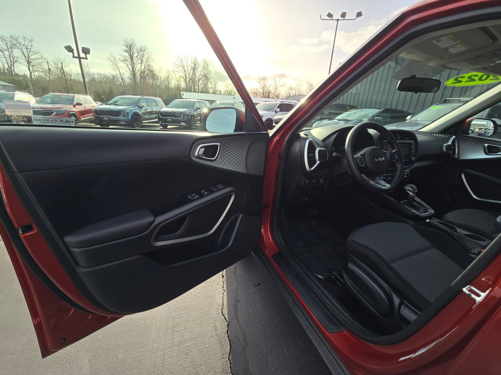 Used 2022 Kia Soul LX image 21