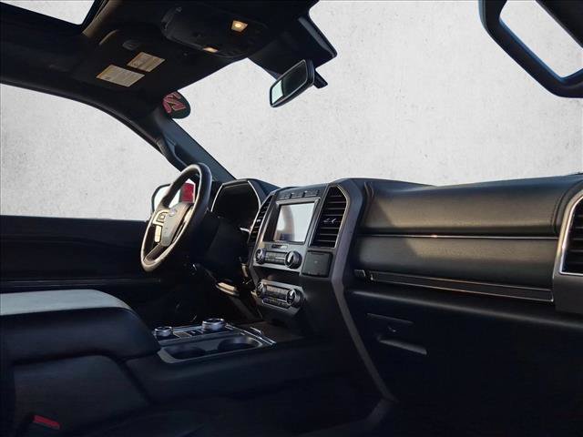 Used 2020 Ford Expedition XLT w/ Equipment Group 202A AWD/4WD image 25