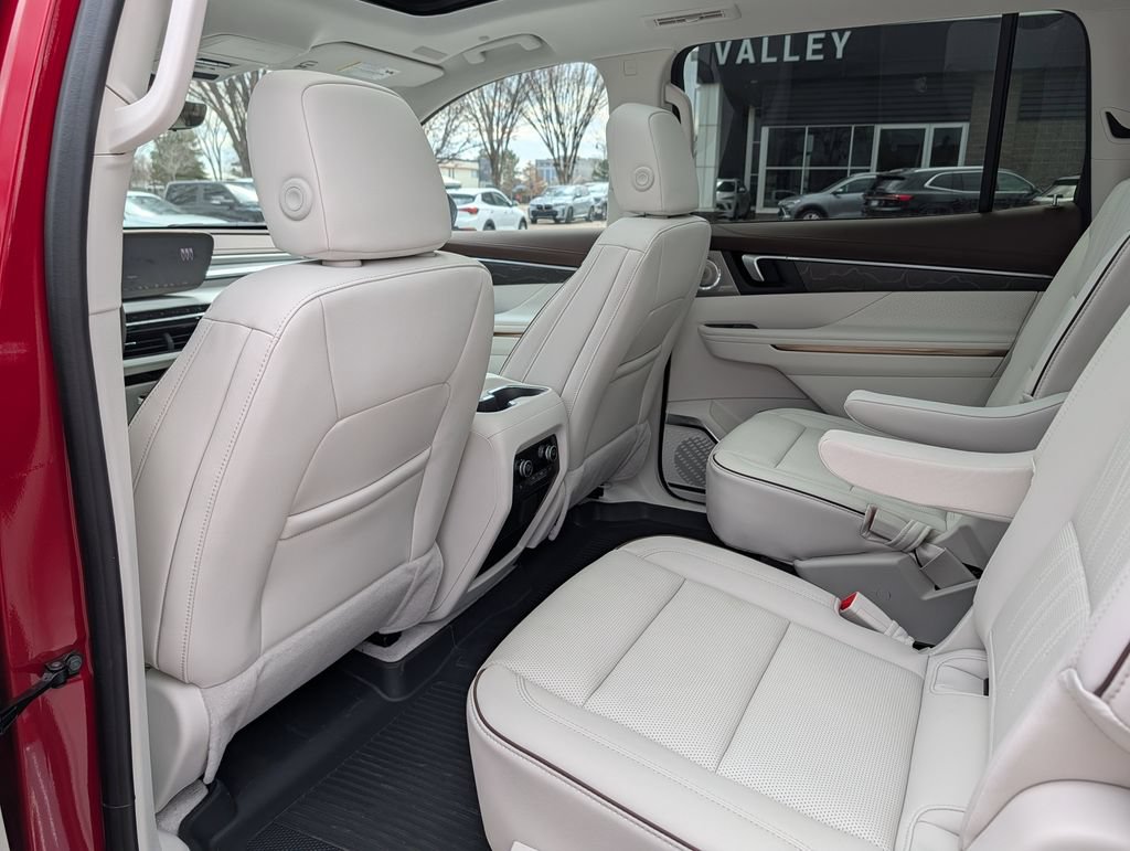 New 2026 Buick Enclave Avenir w/ Super Cruise Package AWD/4WD image 33