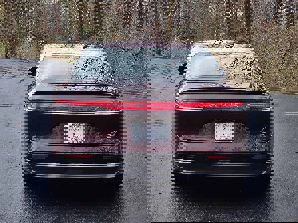 Used 2023 Lucid Air Touring image 6