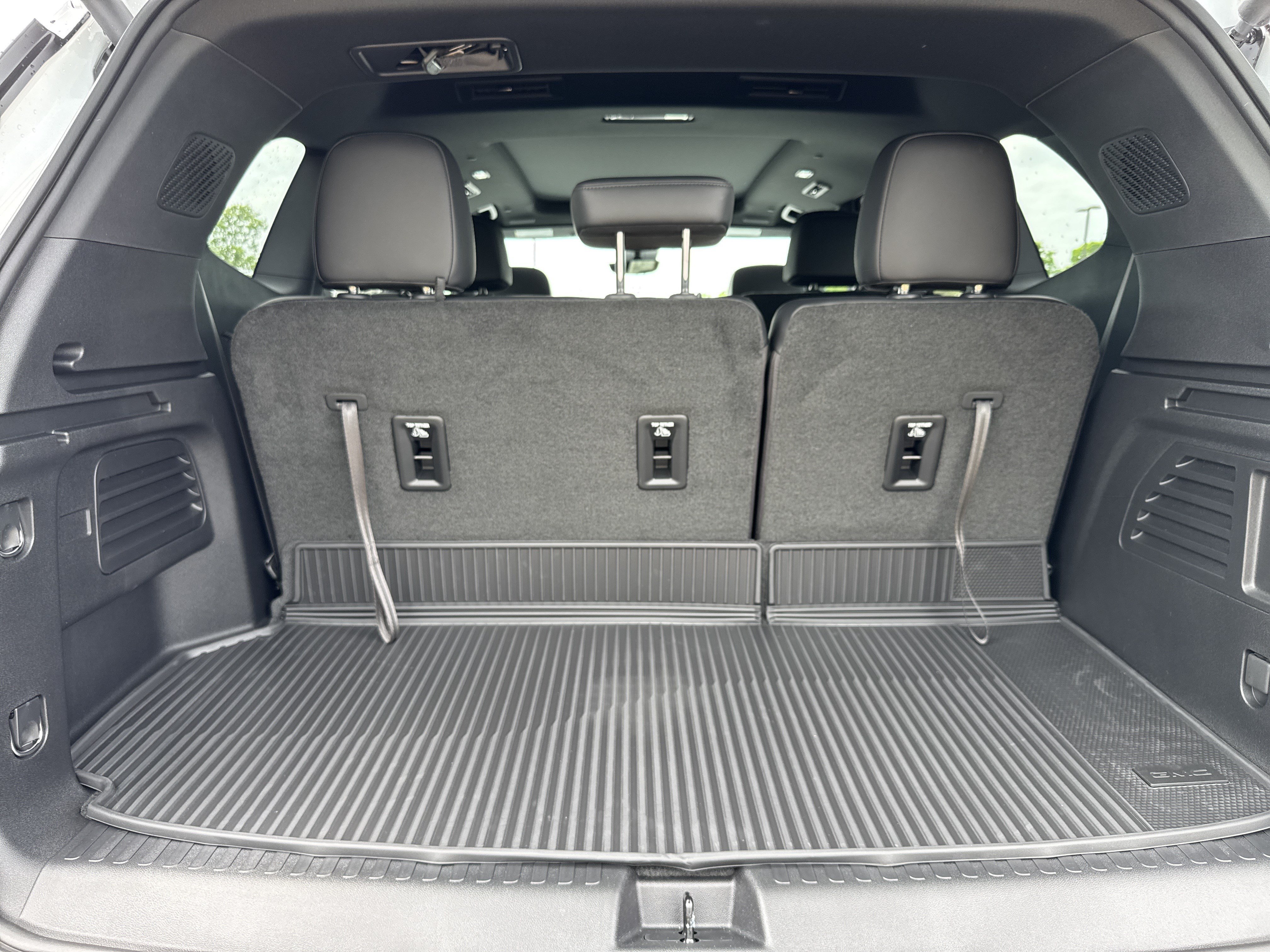 New 2026 GMC Acadia Elevation w/ Elevation Premium Package FWD image 34
