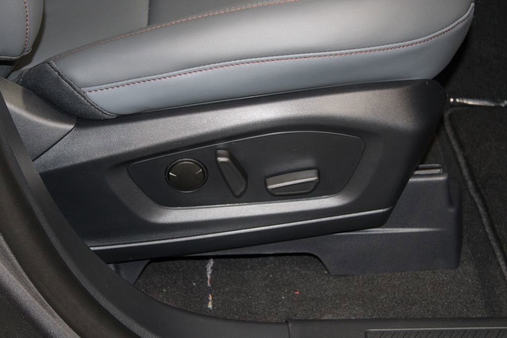 New 2026 Ford Explorer Active w/ Active Comfort Package image 27