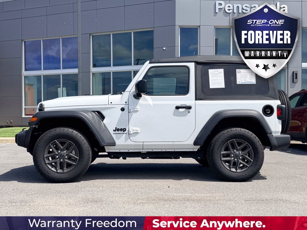 Used 2025 Jeep Wrangler Sport AWD/4WD image 3