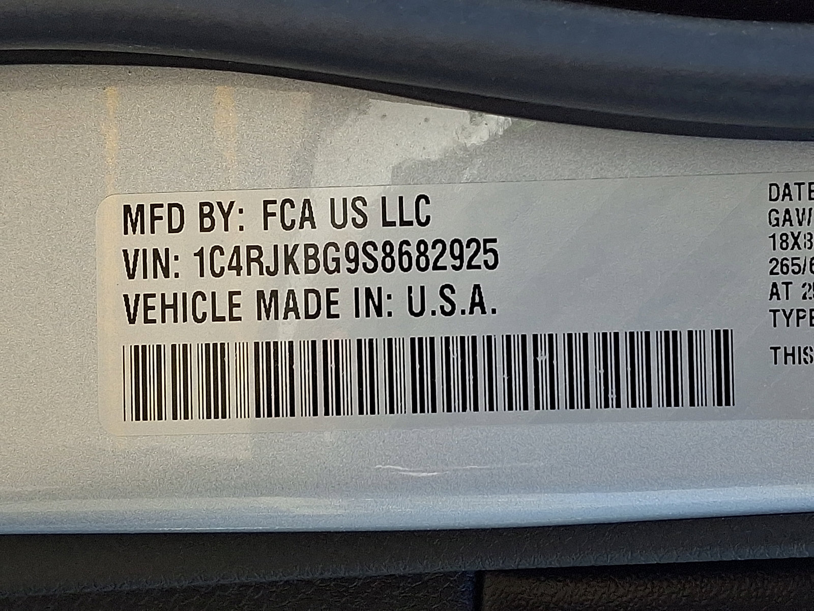 Used 2025 Jeep Grand Cherokee L Limited AWD/4WD image 29