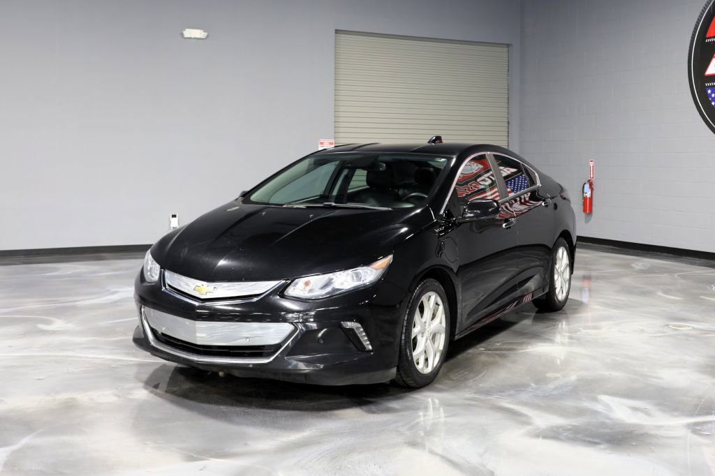 Used 2017 Chevrolet Volt Premier w/ Driver Confidence II Package image 3