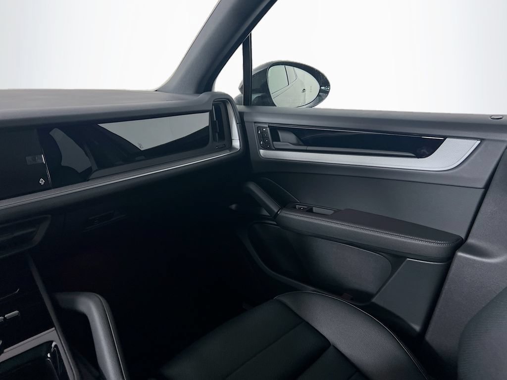 New 2026 Porsche Cayenne S AWD/4WD image 26