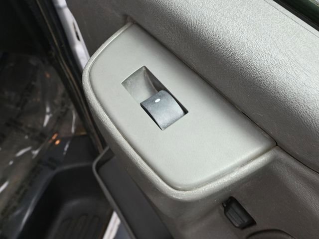 Used 2017 Chevrolet Express 3500 LT w/ LT Preferred Equipment Group RWD image 40