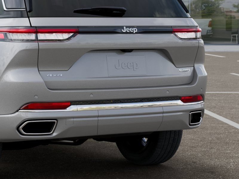 New 2025 Jeep Grand Cherokee Summit AWD/4WD image 13