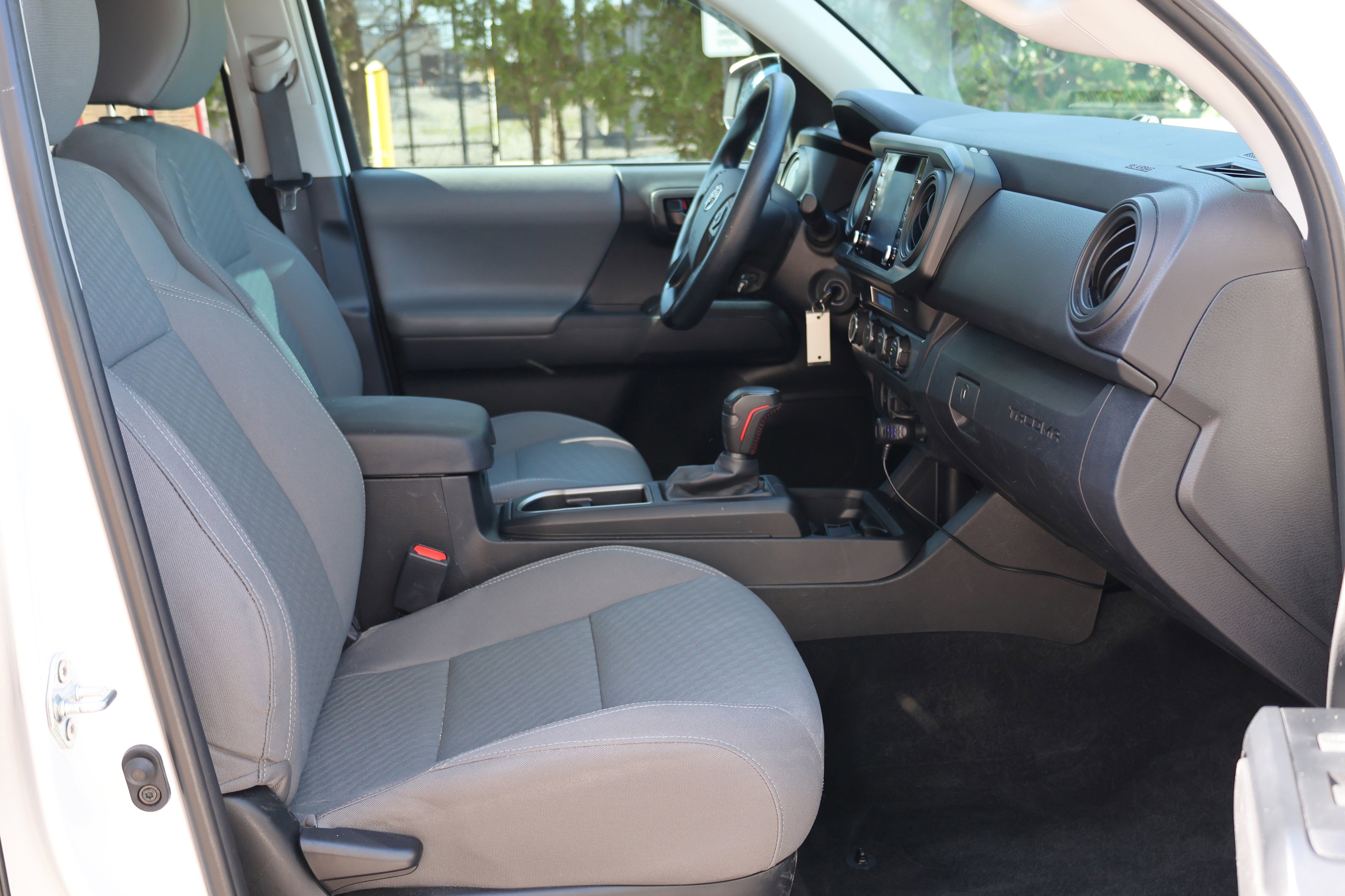 Used 2023 Toyota Tacoma SR AWD/4WD image 28