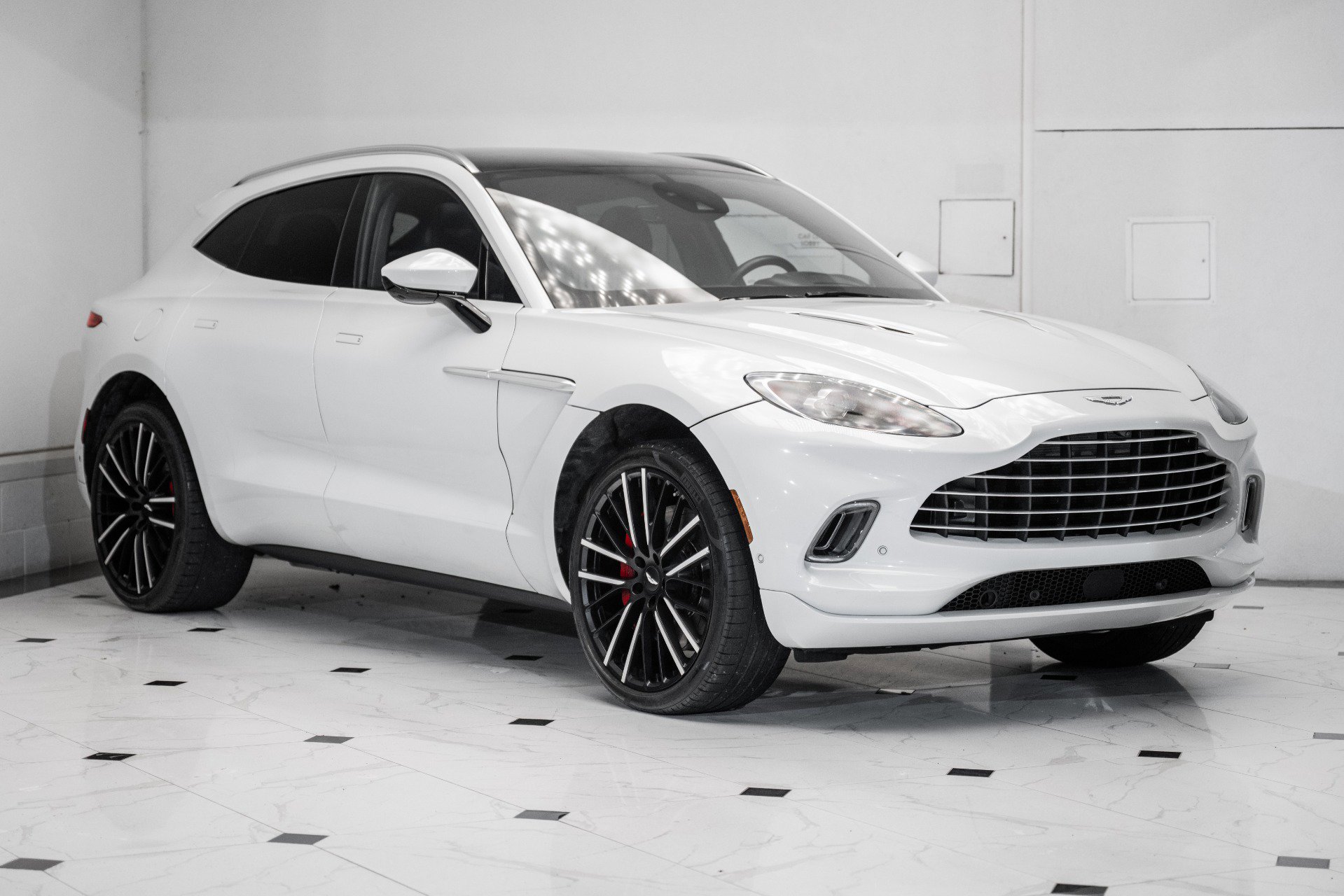 Used 2023 Aston Martin DBX