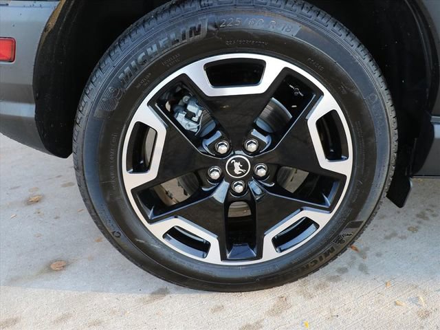 Used 2024 Ford Bronco Sport Outer Banks w/ Tech Package image 7