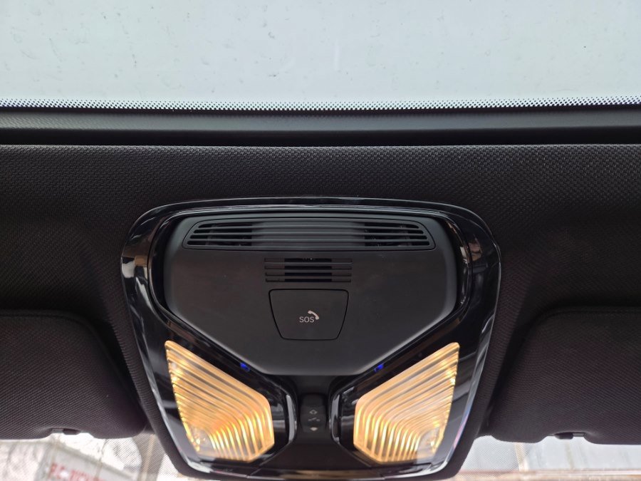 Used 2018 BMW 530e image 13