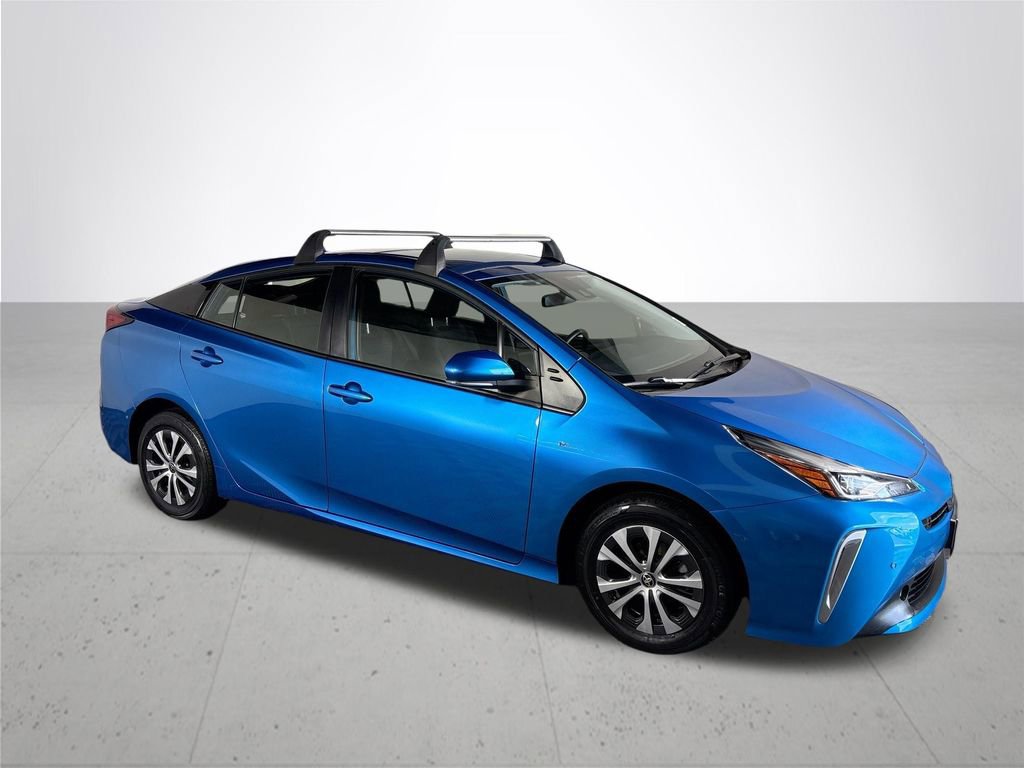 Used 2021 Toyota Prius LE AWD/4WD image 4