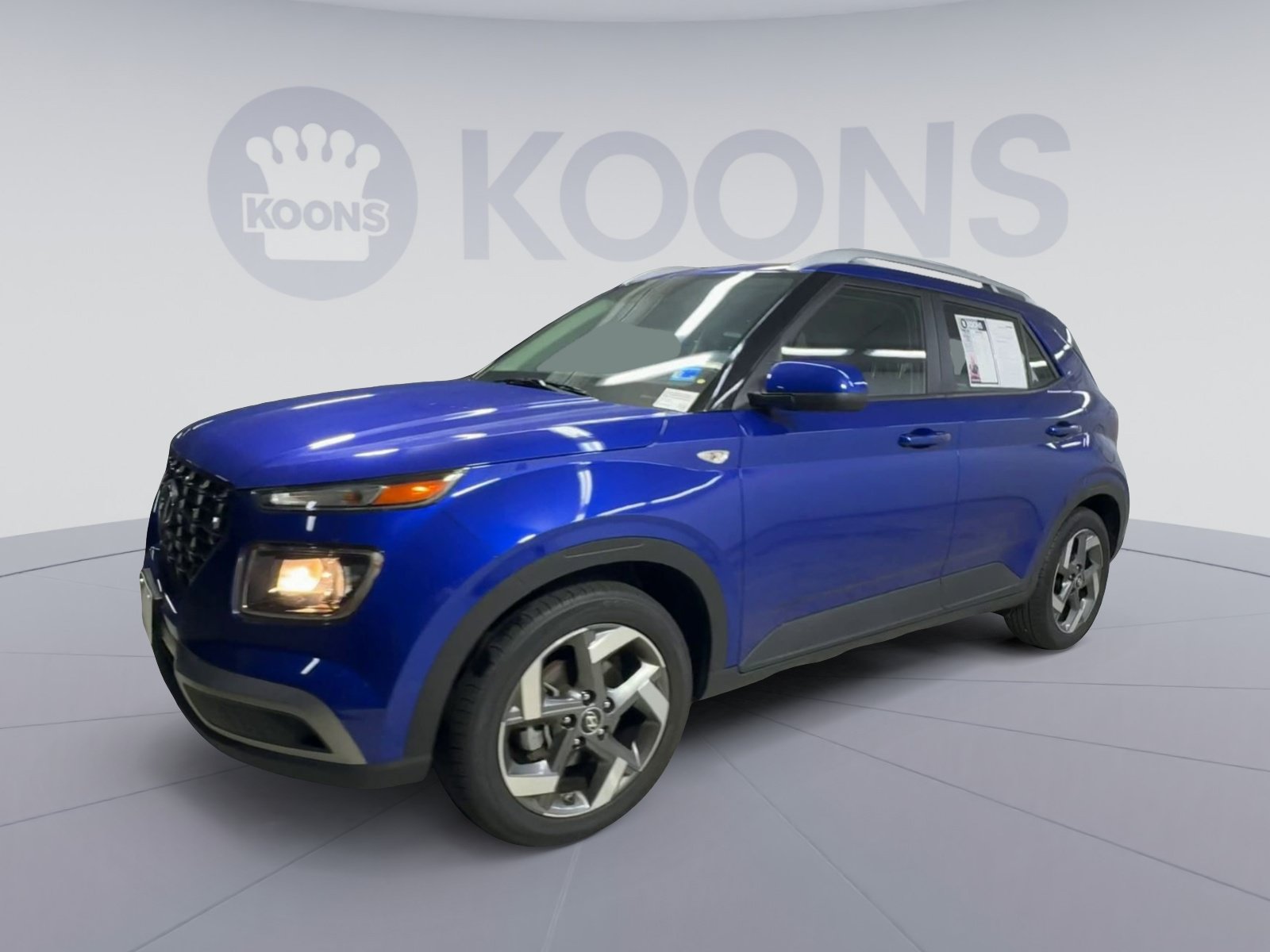 Used 2025 Hyundai Venue SEL FWD image 5