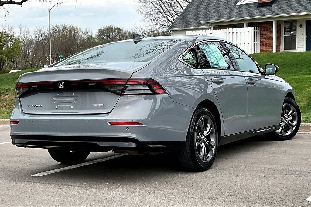 Used 2025 Honda Accord EX-L image 6