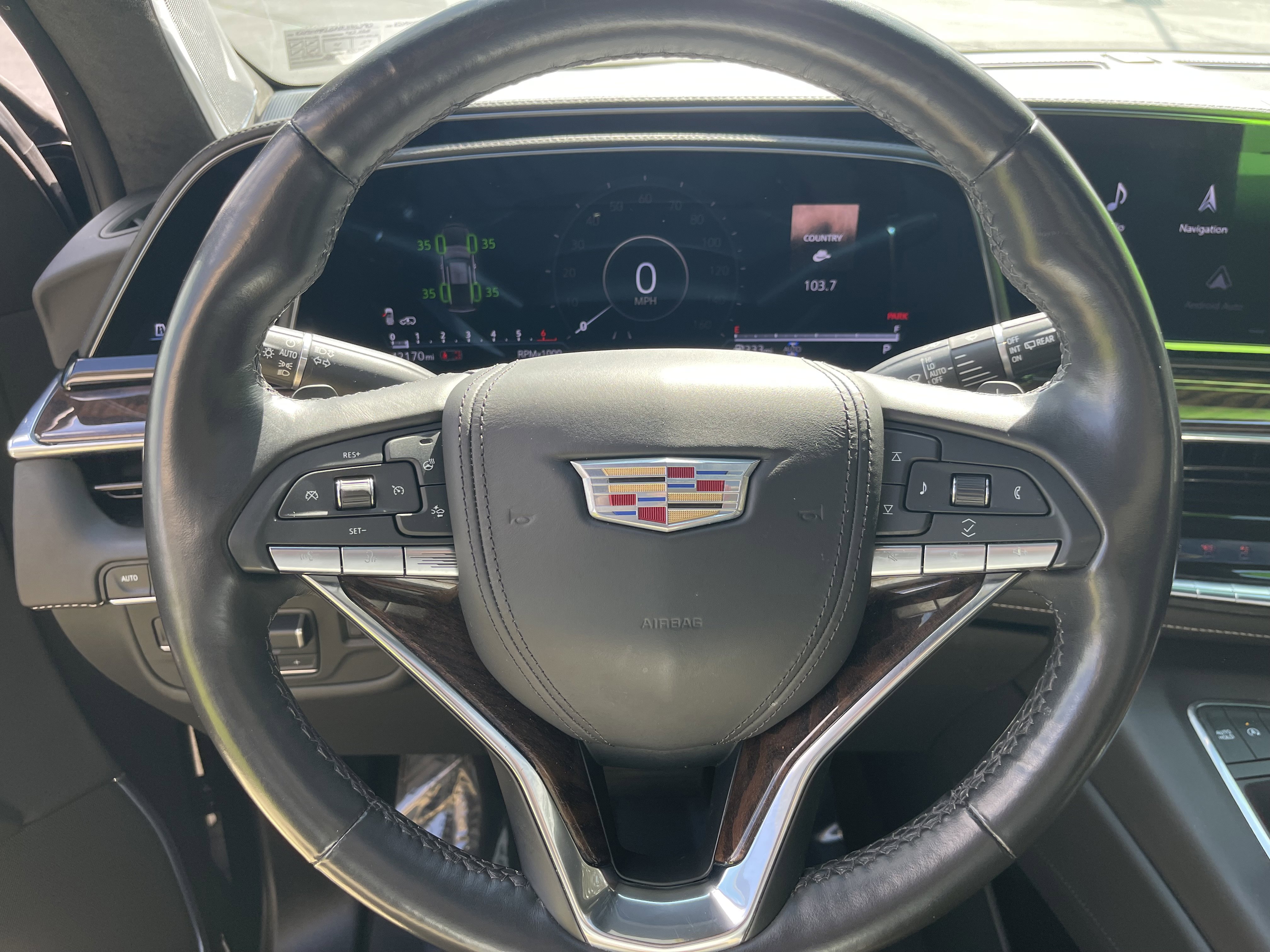 Used 2022 Cadillac Escalade ESV Premium Luxury Platinum AWD/4WD image 29