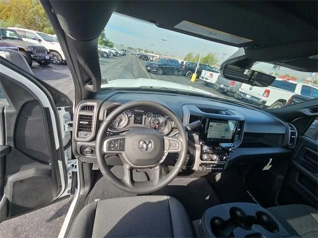 Used 2024 RAM 3500 Tradesman w/ Chrome Appearance Group image 11