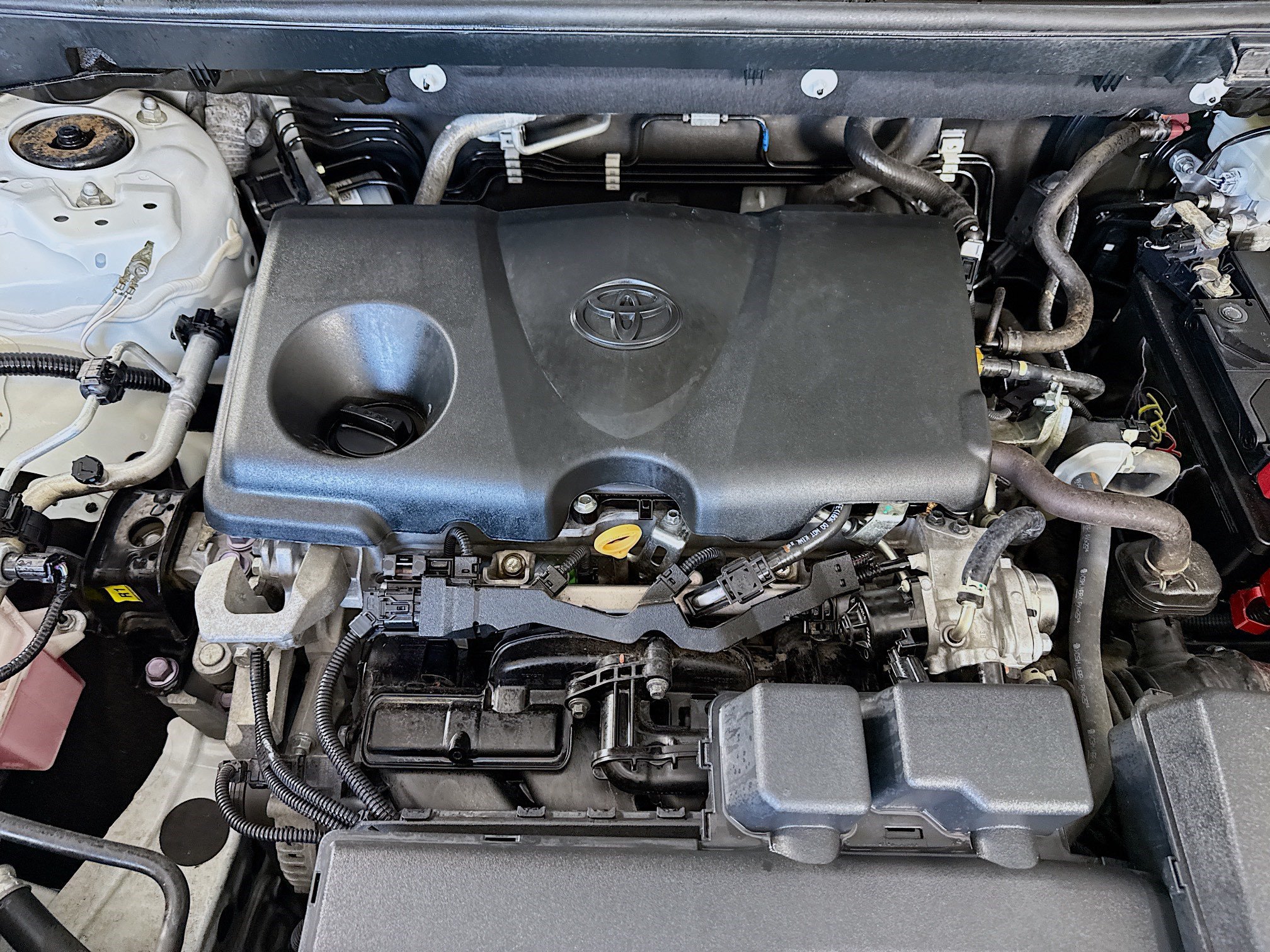 Used 2022 Toyota RAV4 XLE w/ Convenience Package FWD image 39