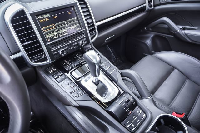 Used 2016 Porsche Cayenne S AWD/4WD image 16
