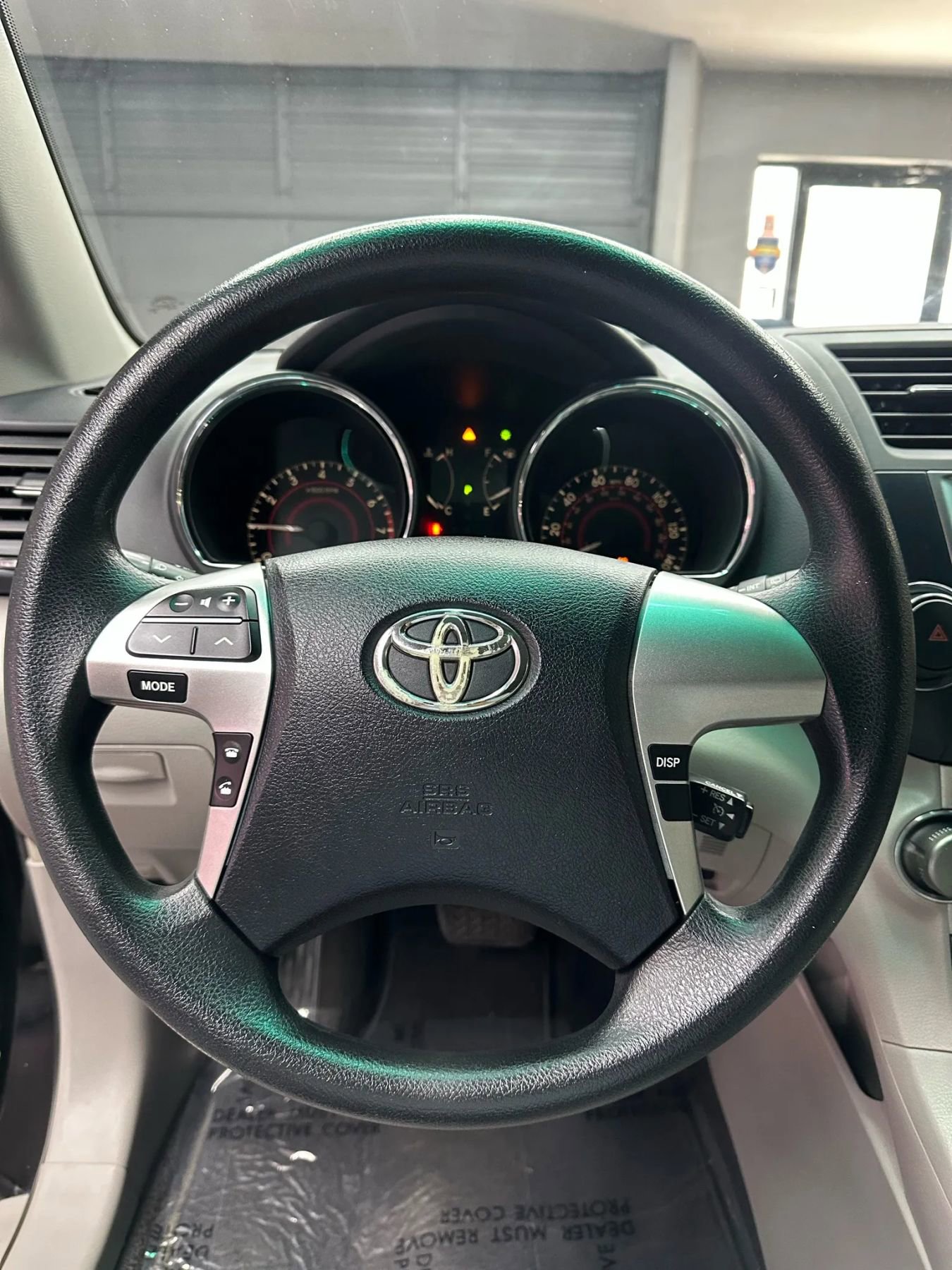 Used 2013 Toyota Highlander SE image 12