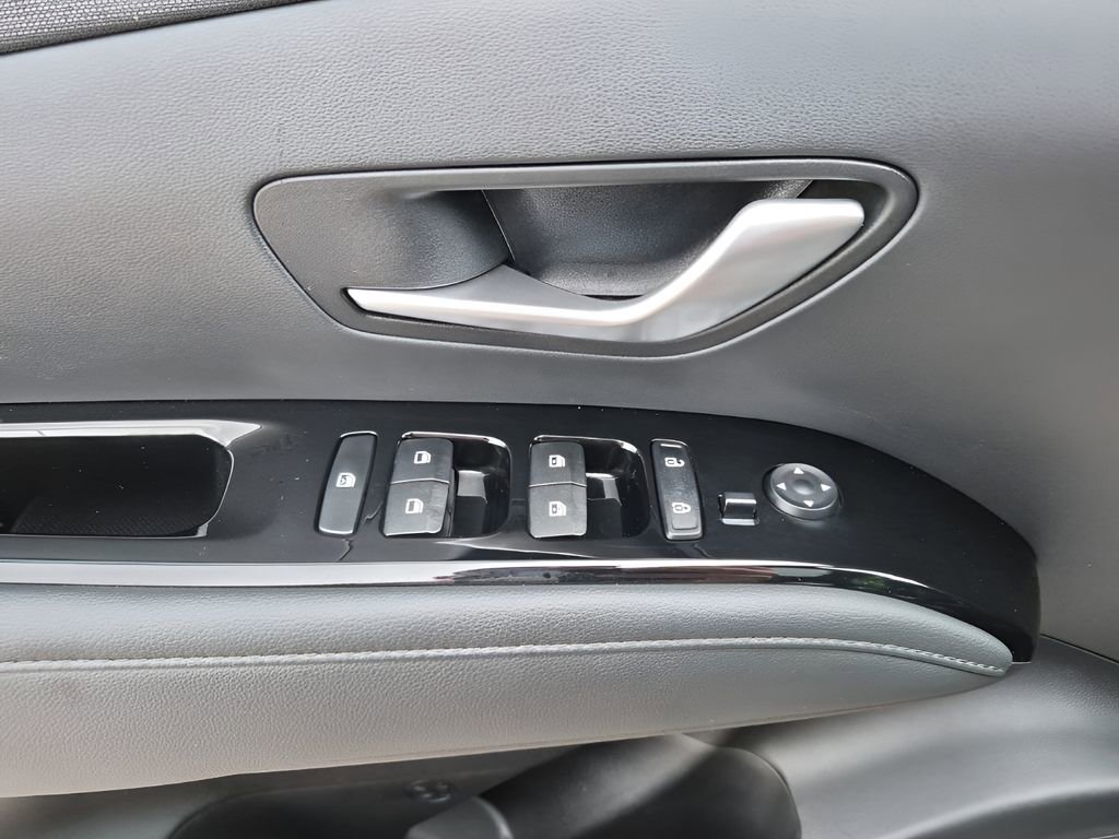 Used 2023 Hyundai Santa Cruz Limited image 27