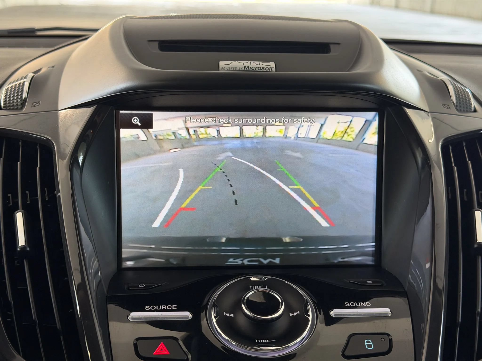 Used 2015 Ford Escape Titanium FWD image 40