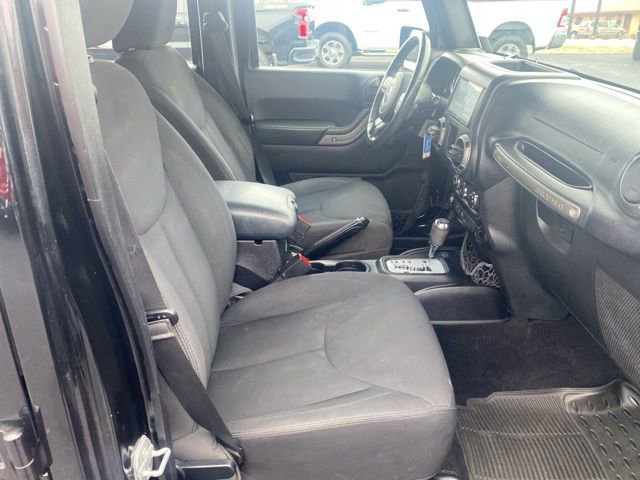 Used 2016 Jeep Wrangler Unlimited Sport w/ Connectivity Group image 24