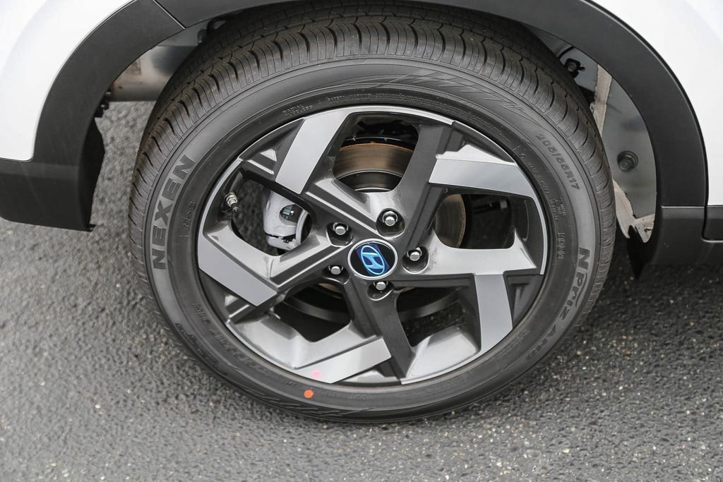 Used 2026 Hyundai Venue SEL FWD image 11