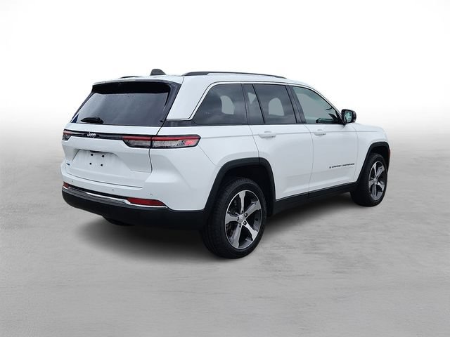 Used 2023 Jeep Grand Cherokee 4WD 4xe w/ Luxury Tech Group II image 6