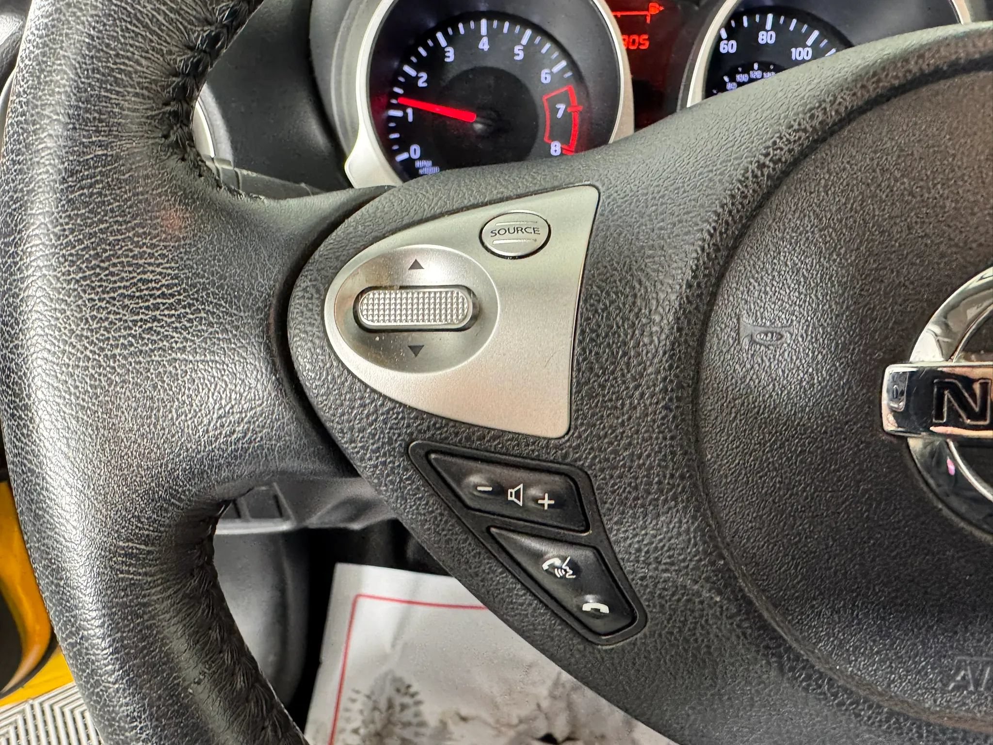 Used 2016 Nissan Juke SL FWD image 15