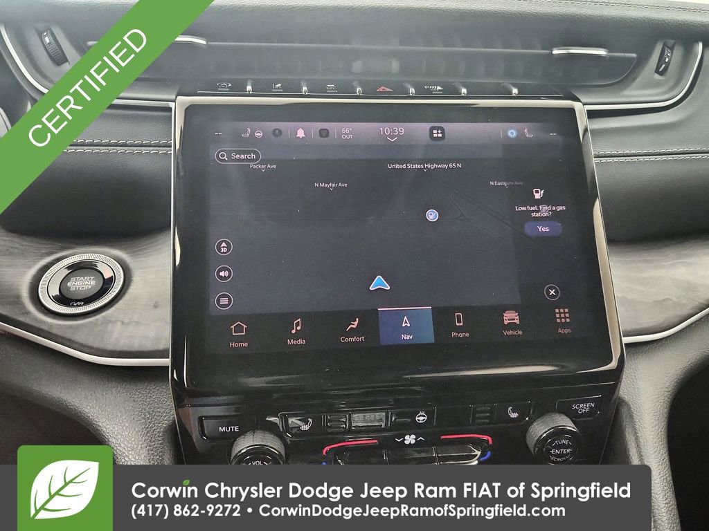 Used 2023 Jeep Grand Cherokee Limited w/ Black Appearance Package image 25