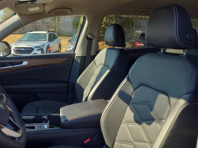 Used 2025 Volkswagen Atlas SE image 11