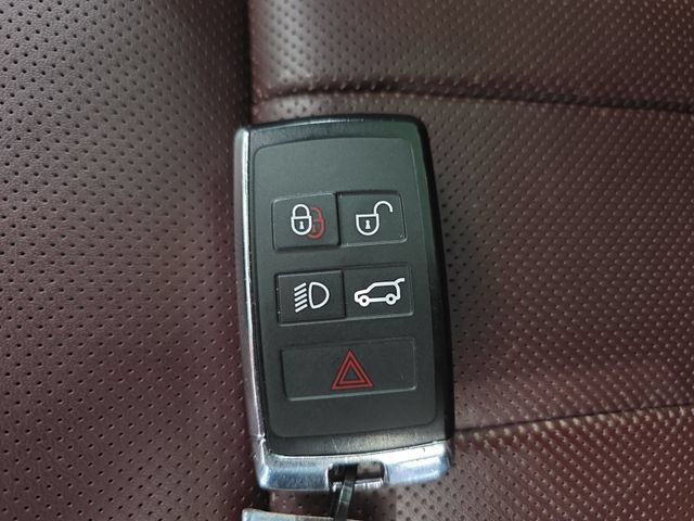 Used 2023 Land Rover Range Rover Sport SE Dynamic AWD/4WD image 34