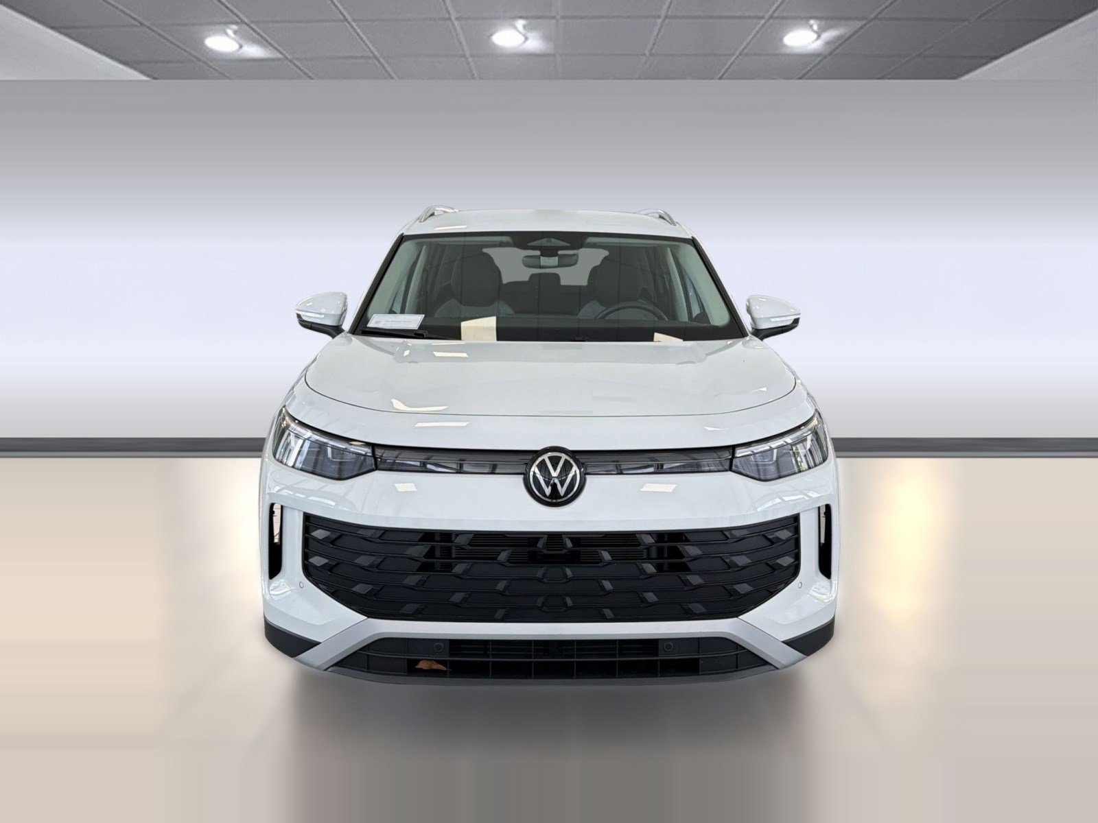 Used 2025 Volkswagen Tiguan S image 6