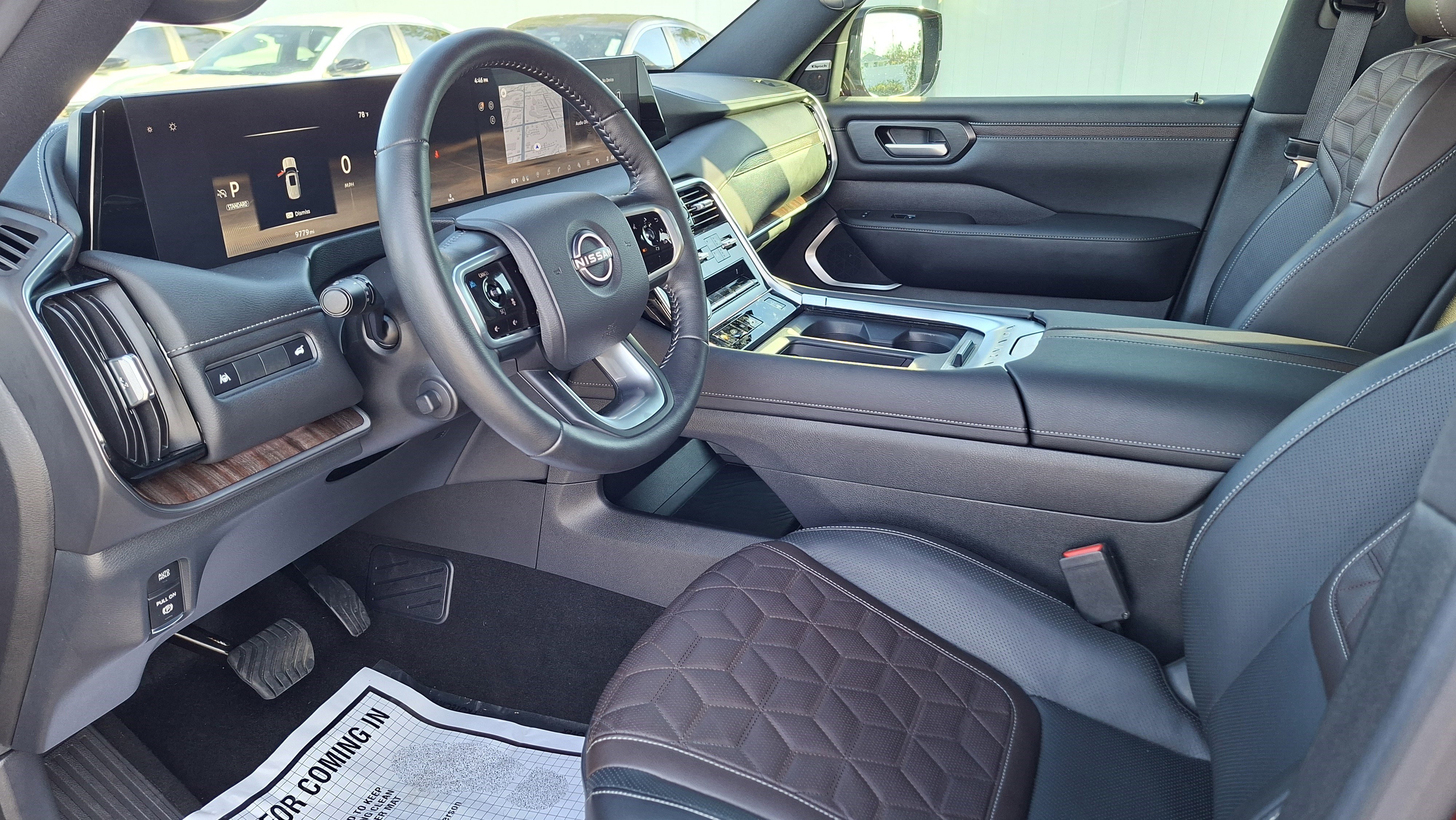 Certified 2025 Nissan Armada Platinum image 9