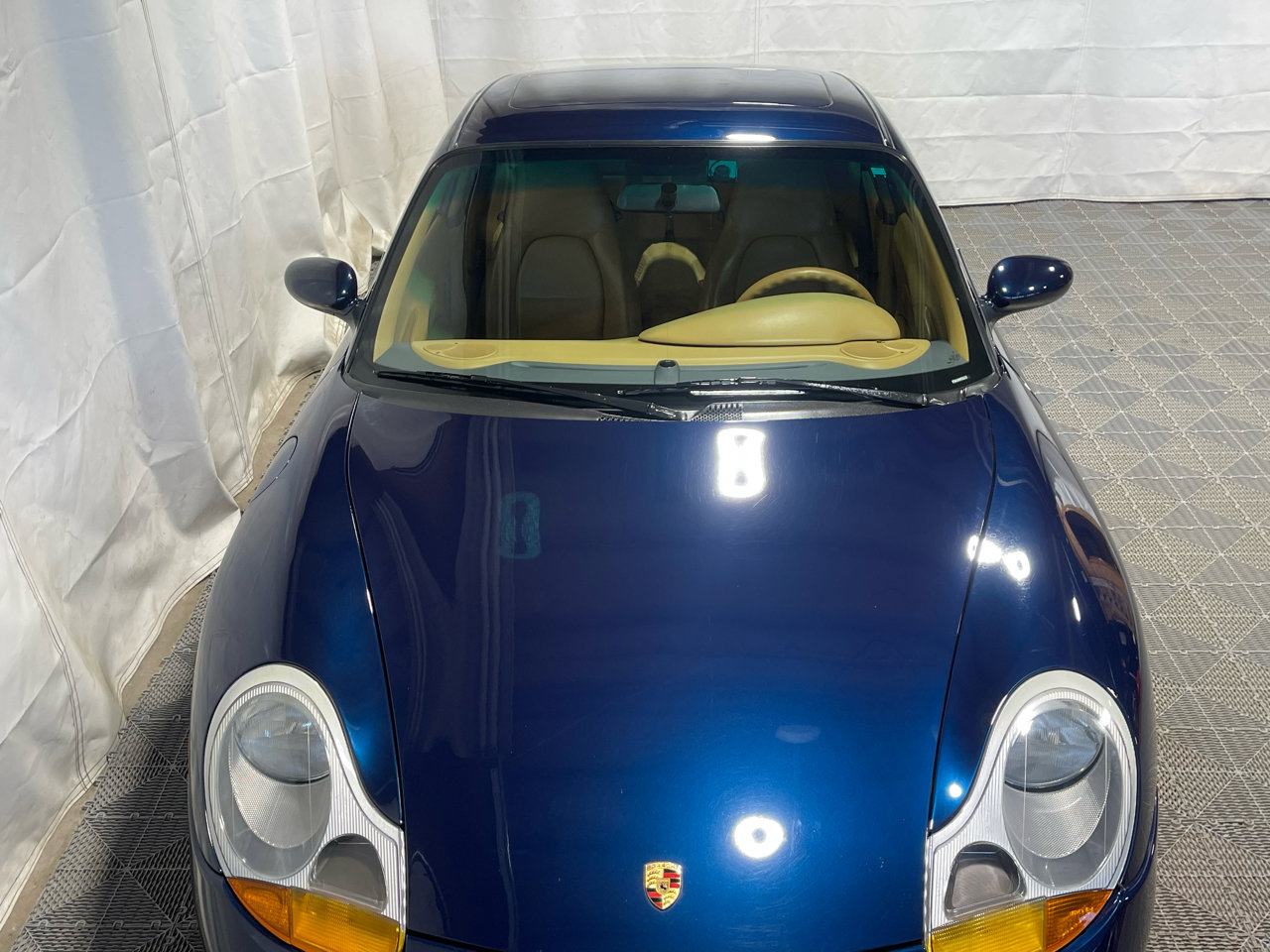 Used 1999 Porsche 911 Carrera image 2