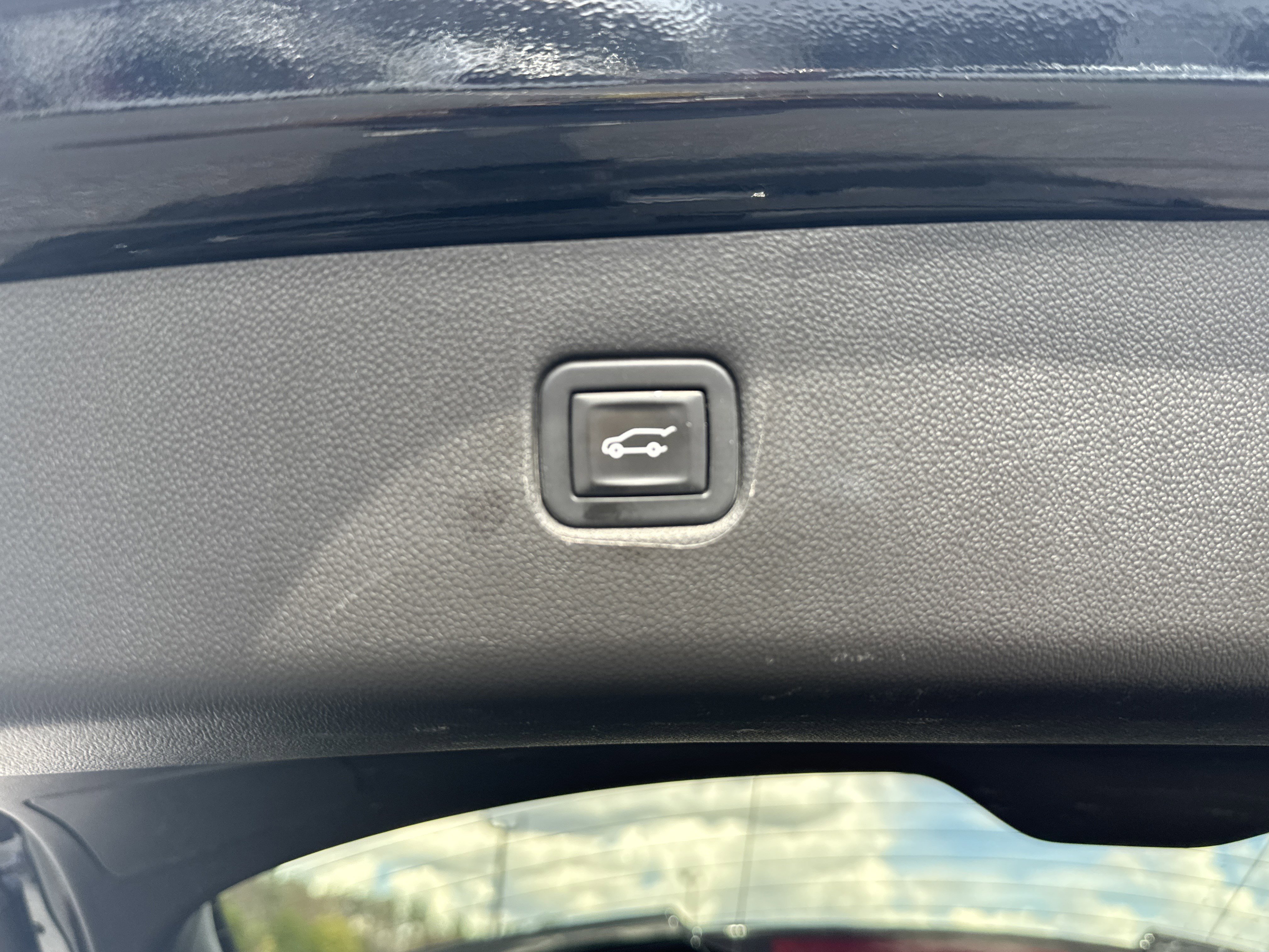 Used 2022 Chevrolet Blazer RS w/ Enhanced Convenience Package image 24