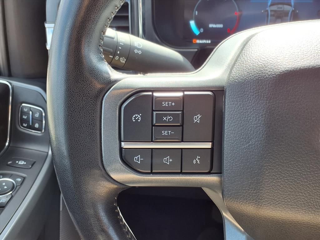 Used 2023 Ford F250 Lariat w/ Sport Appearance Package AWD/4WD image 19