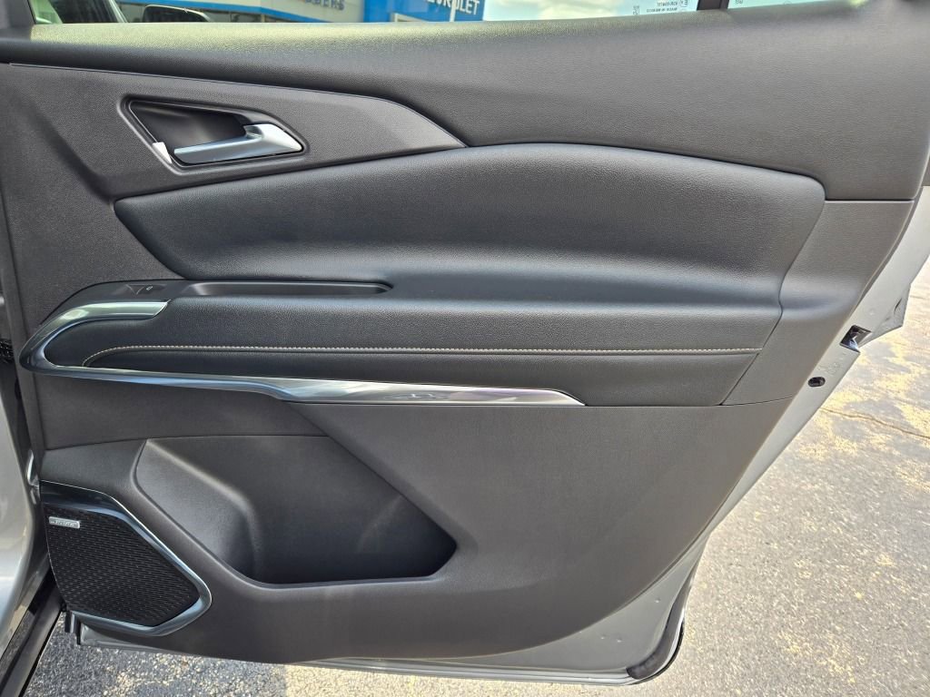 New 2026 Chevrolet Traverse High Country w/ LPO, Floor Liner Package image 11