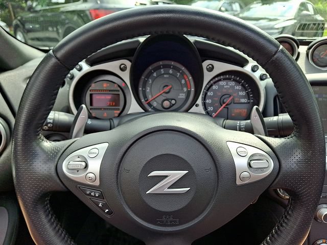Used 2016 Nissan 370Z Touring Sport RWD image 18