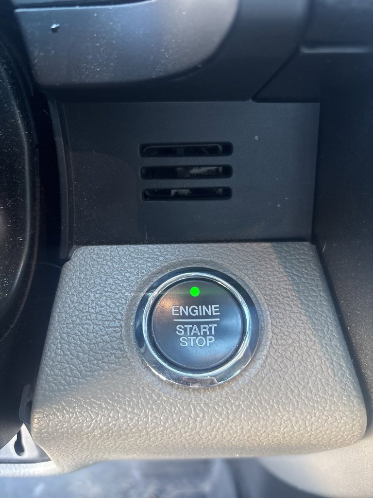 Used 2019 Ford F150 Lariat image 24